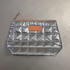 Clinique Metallic Quilted Pouch